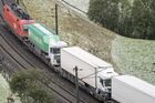 Rollende Landstraße auf der Brenner-Achse nach Italien.